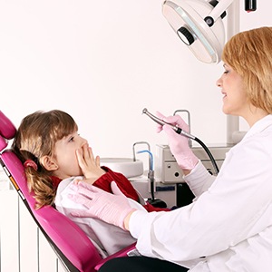 Child scared in the treatment chair